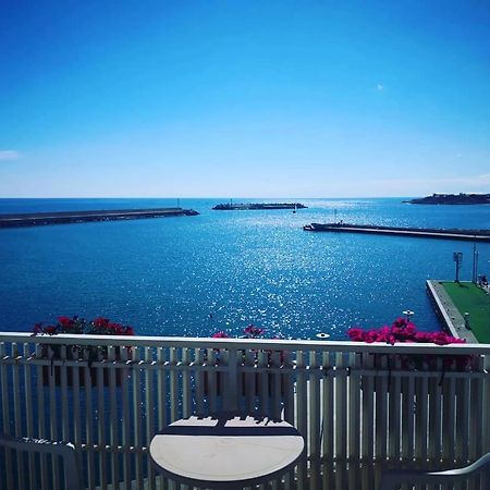 B&B La Baia Sea Rooms Bisceglie Eksteriør bilde