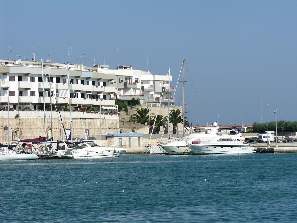 B&B La Baia Sea Rooms Bisceglie Eksteriør bilde