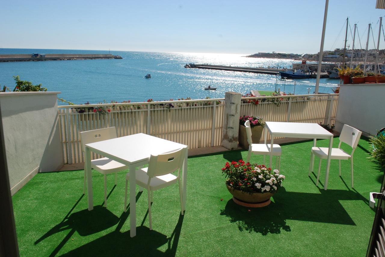 B&B La Baia Sea Rooms Bisceglie Eksteriør bilde