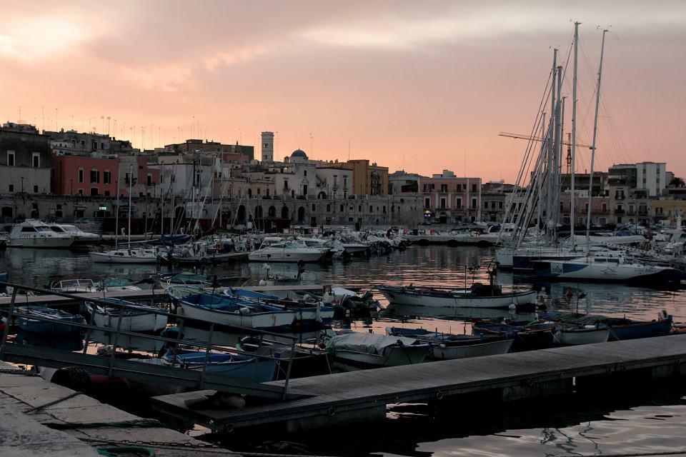 B&B La Baia Sea Rooms Bisceglie Eksteriør bilde