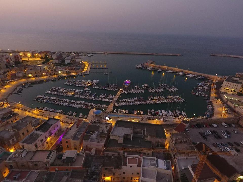 B&B La Baia Sea Rooms Bisceglie Eksteriør bilde