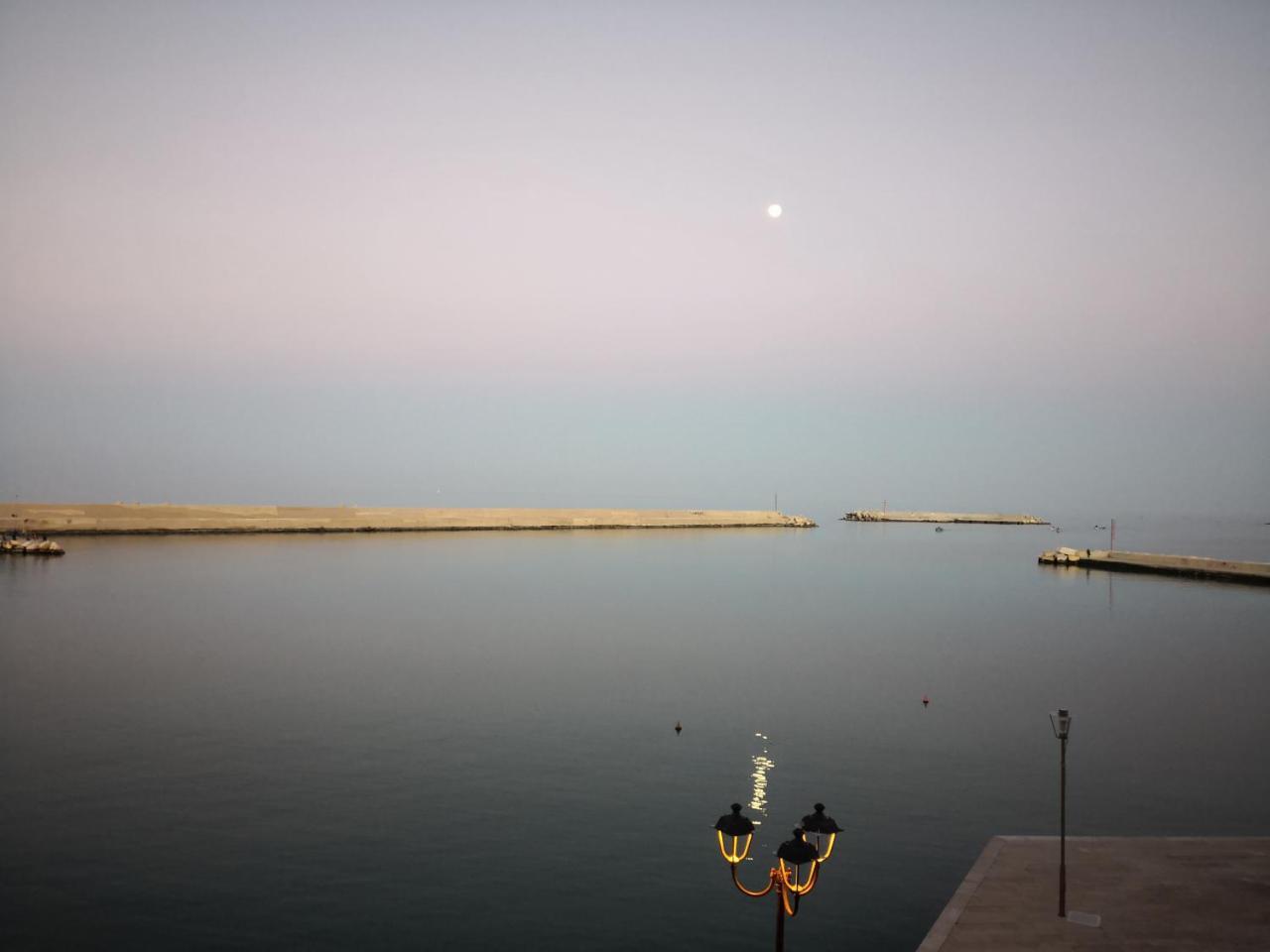 B&B La Baia Sea Rooms Bisceglie Eksteriør bilde