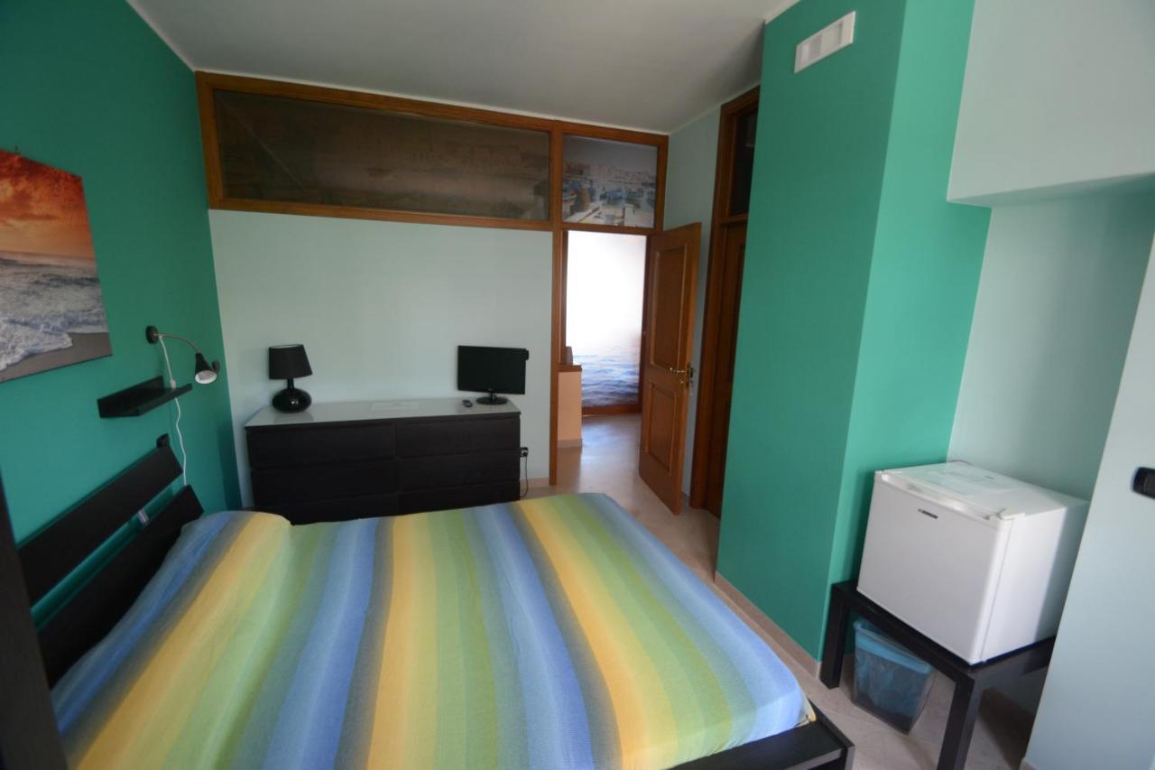 B&B La Baia Sea Rooms Bisceglie Eksteriør bilde